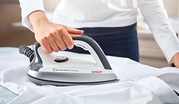 vacuum-cleaning-polti-vaporetto-lecoaspira-shirt-ironing